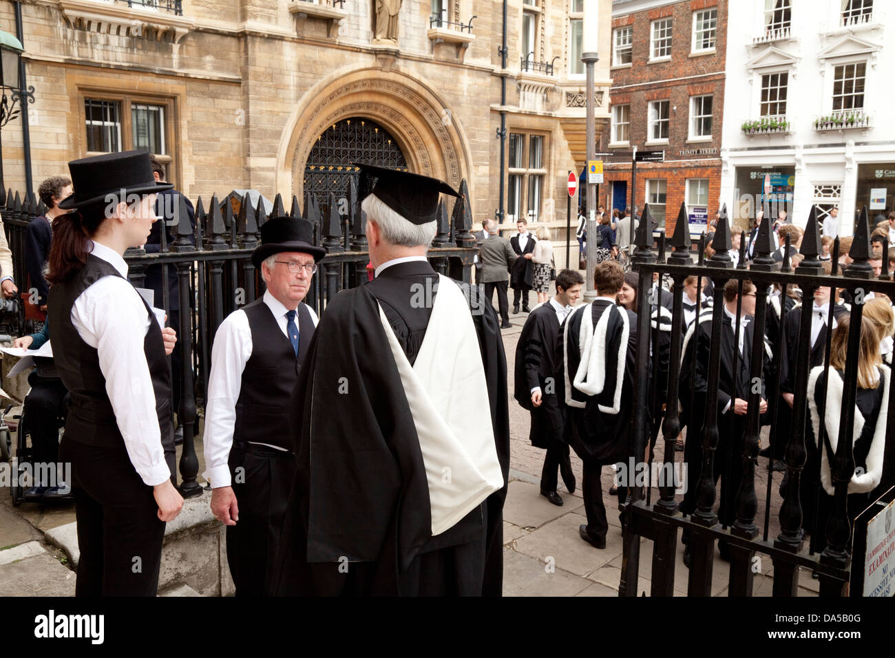 Abschlussfeier - Absolventinnen und Absolventen, Cambridge University, England, Großbritannien Stockfoto