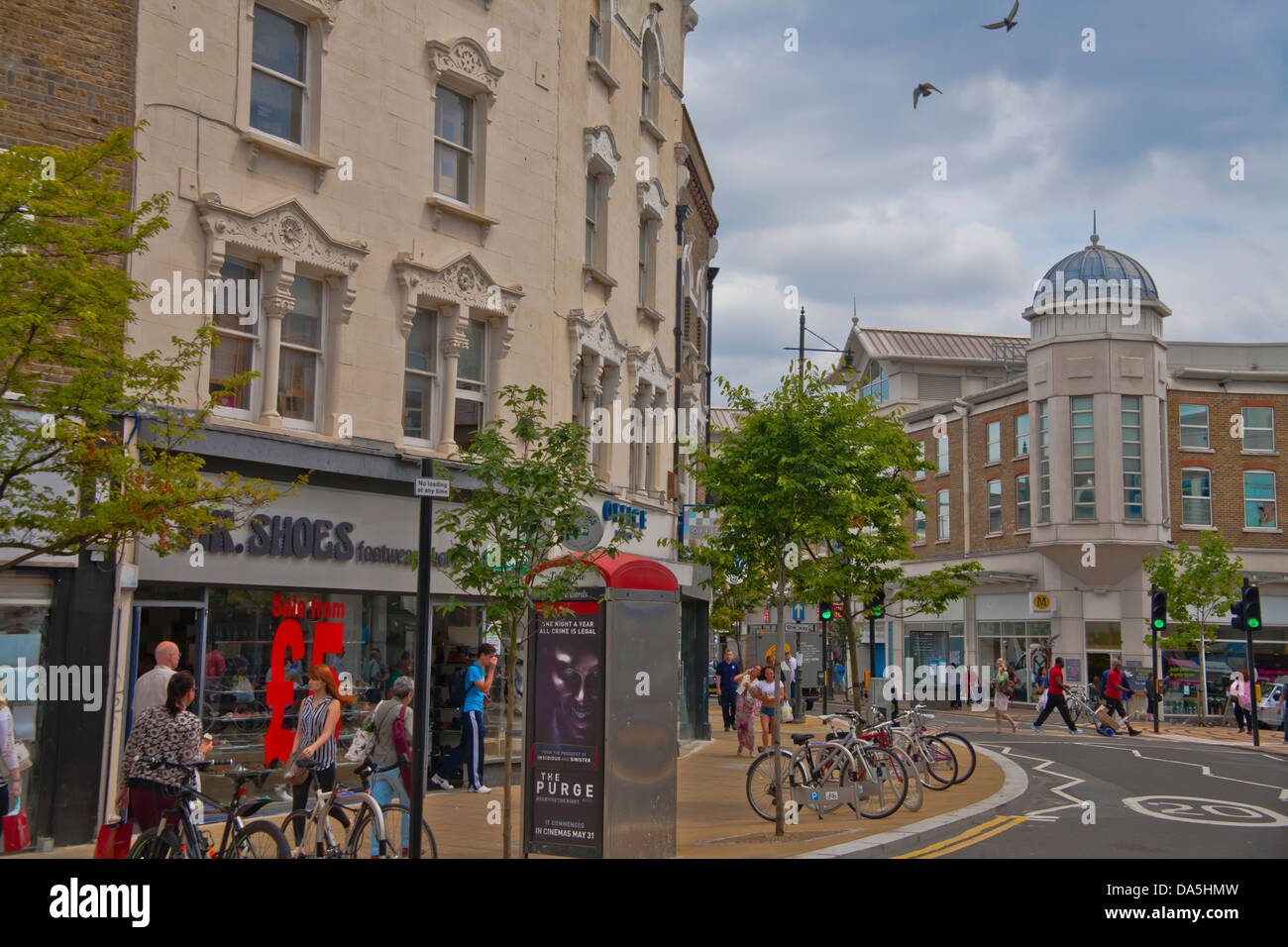 Street View von Wimbledon, Süd-London, England, United zuschlugen, GB Stockfoto