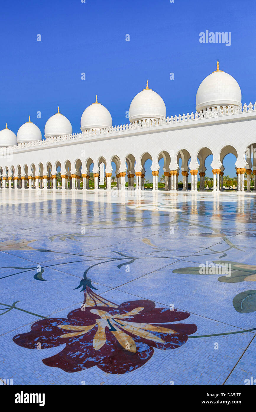 Vereinigte Arabische Emirate, Vereinigte Arabische Emirate, Naher Osten, Abu Dhabi, Stadt, Sheikh Zayed, Moschee, Moschee, Zayed, Architektur, Spalten, Kuppel, flowe Stockfoto