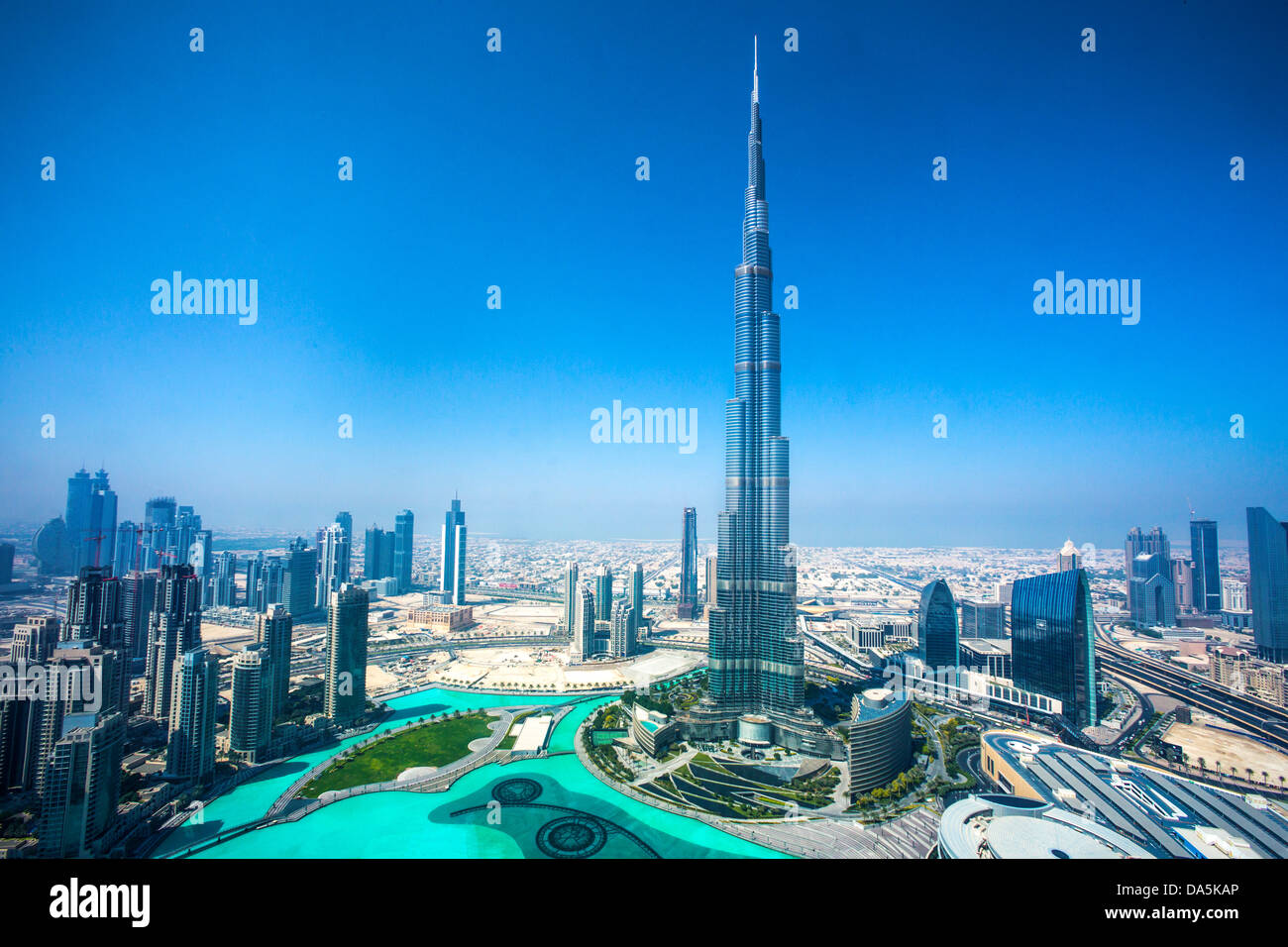 Vereinigte Arabische Emirate, Vereinigte Arabische Emirate, Dubai, Stadt, Burj, Khalifa, Architektur, Zentrum, Wüste, Design, Innenstadt, futuristisch, riesig, impress Stockfoto