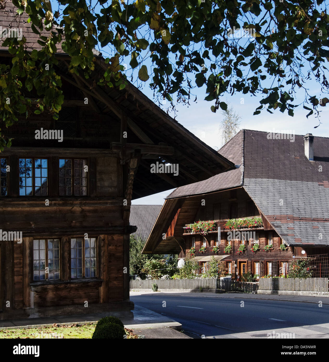 Bauernhaus, Bauernhof, Dach, Dorf, Emmental, Hof, Garten, Holzhaus