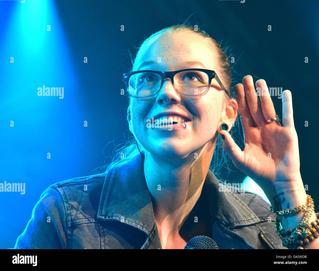 Heinzmann, Stefanie Heinzmann, kein Model-Release, Musik, Pop, Rock, Schweiz, Sänger, Basel, AVO, Session, 2012, Piercing Stockfoto