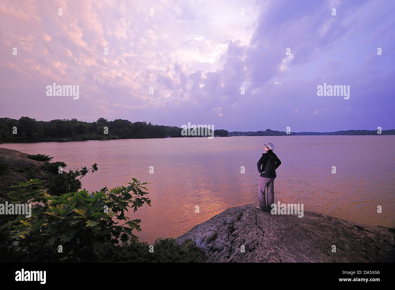 Lake Muskoka, See, Ontario, Kanada, Sonnenuntergang, Wasser, Frau Stockfoto