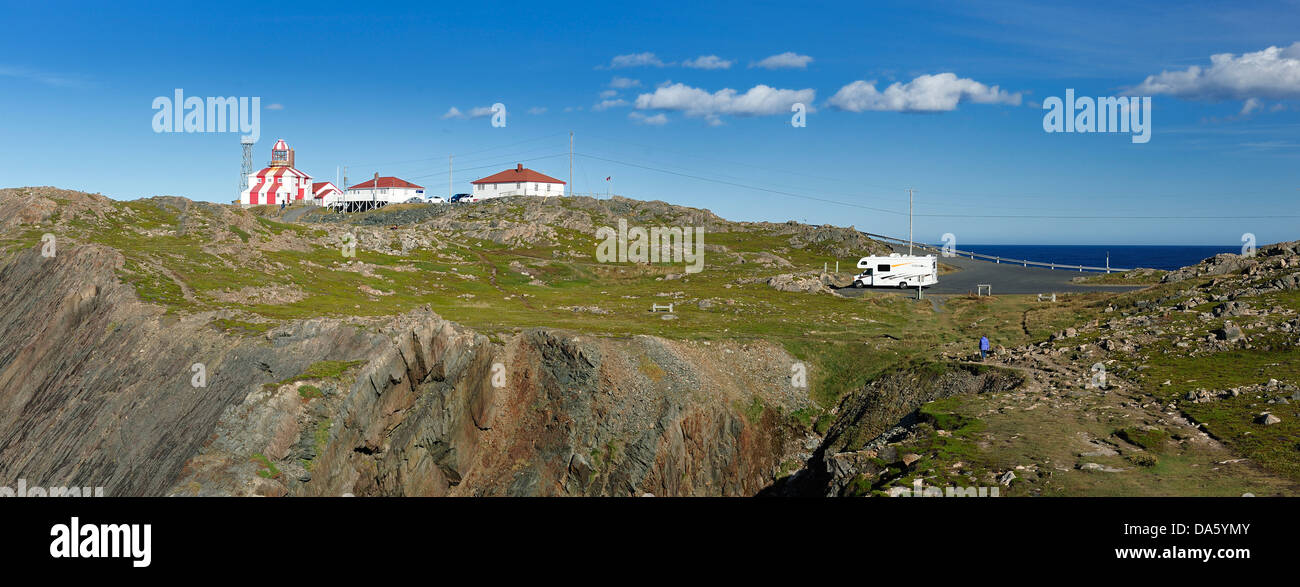 Wohnmobil, RV, Camper, Bonavista, Leuchtturm, Neufundland, Kanada, Küste, Felsen, Meer Stockfoto