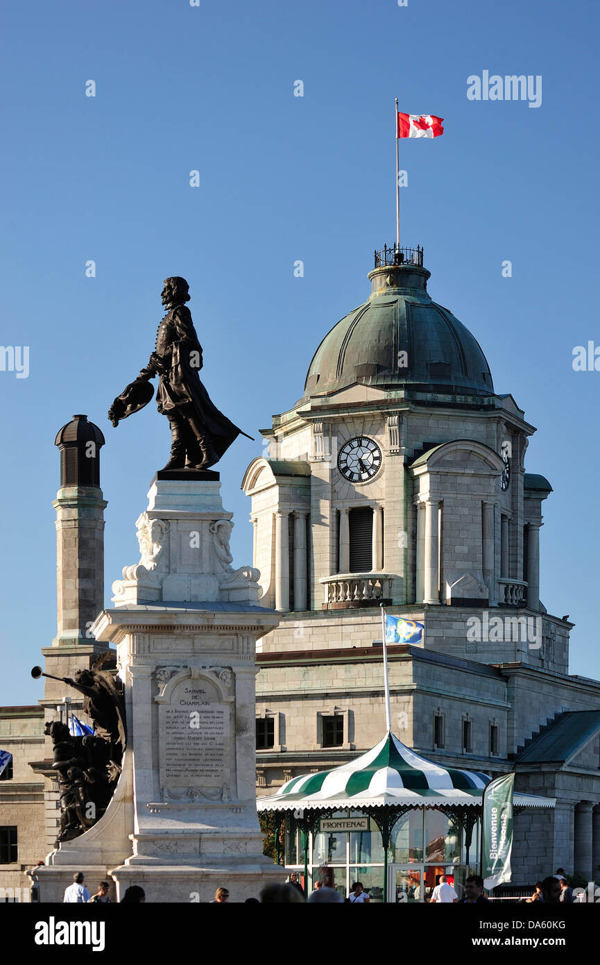Kanada, kanadische, Flagge, Old Town, Québec, Québec (Stadt), Skulptur, Statue, Statue, Samuel de Champlain, Terrasse Dufferin, Uhr Stockfoto