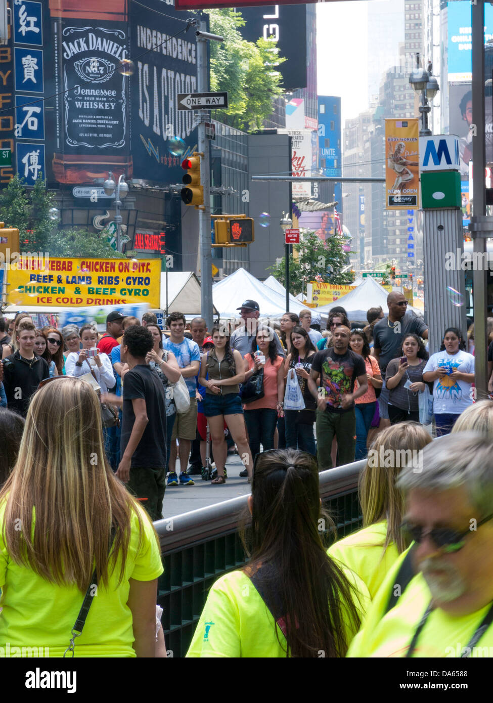 Massen auf Tournee in Times Square, New York Stockfoto