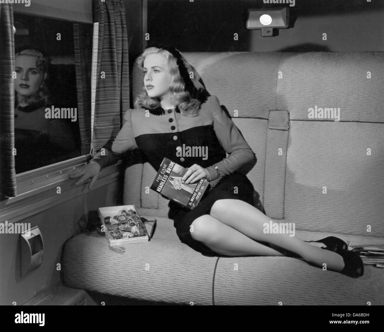 LADY ON A TRIAN 1945 Universal Film mit Deanna Durbin Stockfoto