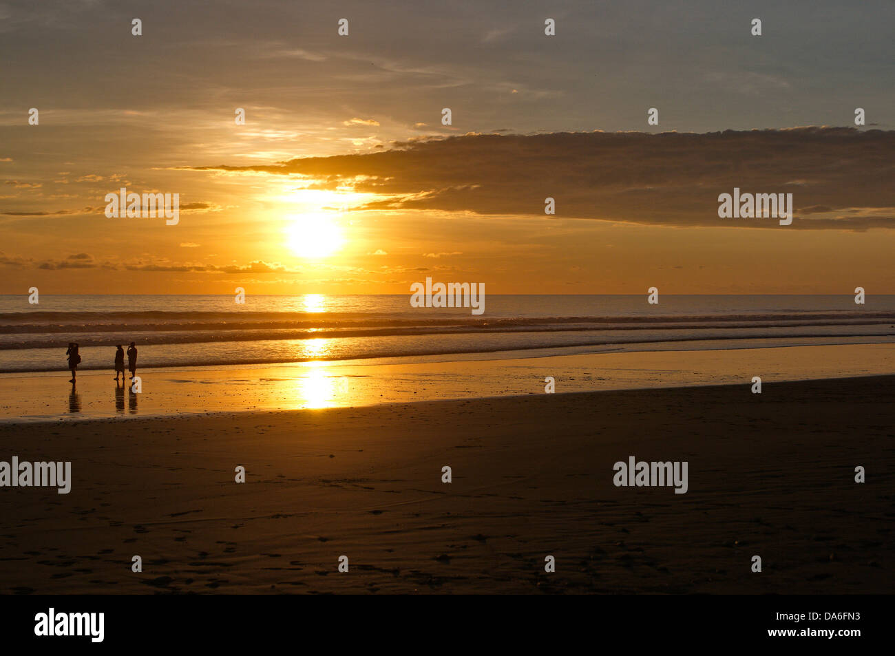 Sonnenuntergang, Sonne, orange, zurück Licht, romantisch, stimmungsvoll, Ruhe, abends, Costa Rica, Pacific, Meer, Natur Stockfoto