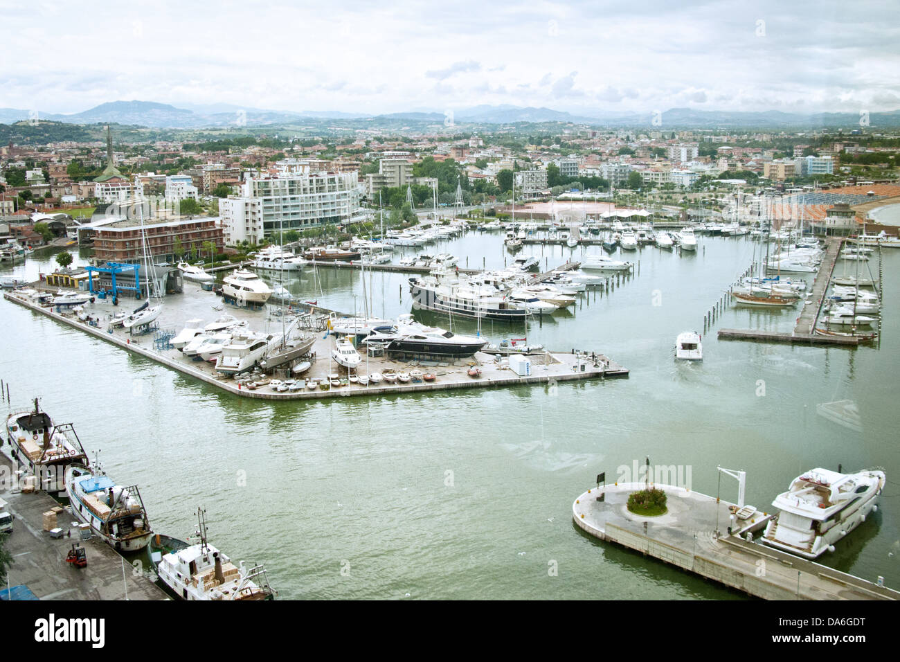 Draufsicht auf den Yachthafen, Rimini, Italien Stockfoto