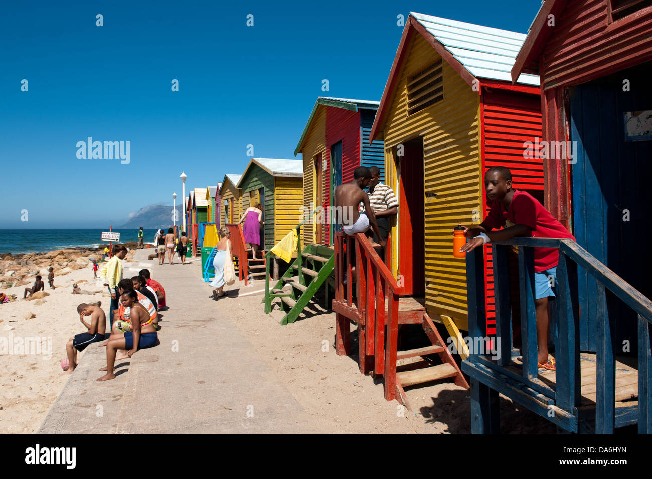 Victorian Baden Hütten, St James Beach, Kapstadt, Südafrika Stockfoto