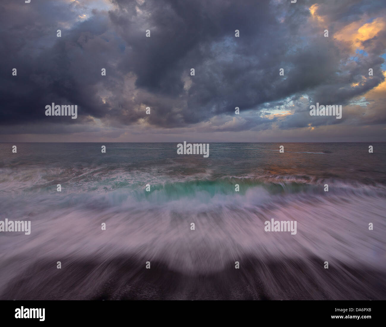 USA, USA, Amerika, Hawaii, Big Island, Pacific, Ocean, Langzeitbelichtung, Welle, Sonnenuntergang Stockfoto
