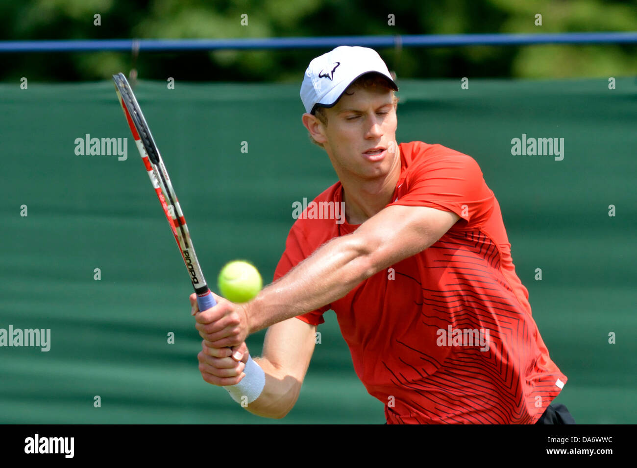 Manchester, UK. 5. Juli 2013. Aegon GB pro-Series Manchester, UK 5. Juli 2013 Tom Farquharson (GB), spielt eine Zweihand-Rückhand während seinem Viertelfinal-Sieg 6: 4. 6: 3 über ungesetzte Rob Carter (GB). Bildnachweis: John Fryer/Alamy Live-Nachrichten Stockfoto