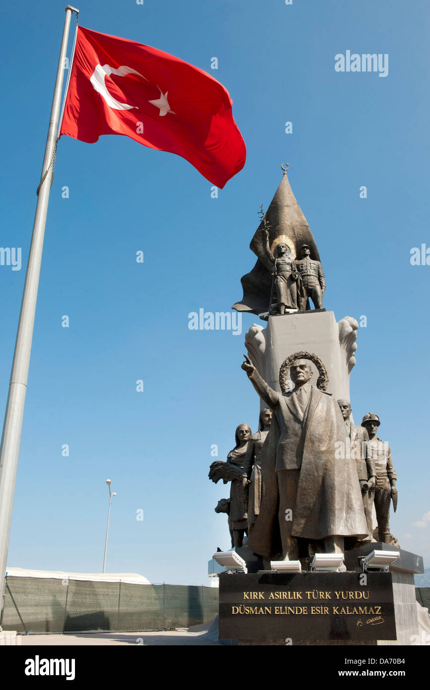 Ägypten, Provinz Hatay (Antakya), Iskenderun, Atatürk-Denkmal Stockfoto