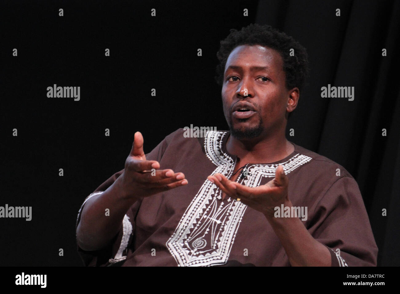 London, UK. 6. Juli 2013.  Schriftsteller Mukoma Wa Ngugi sprechen über sein Buch "Nairobi Heat". Bildnachweis: David Mbiyu/Alamy Live-Nachrichten Stockfoto