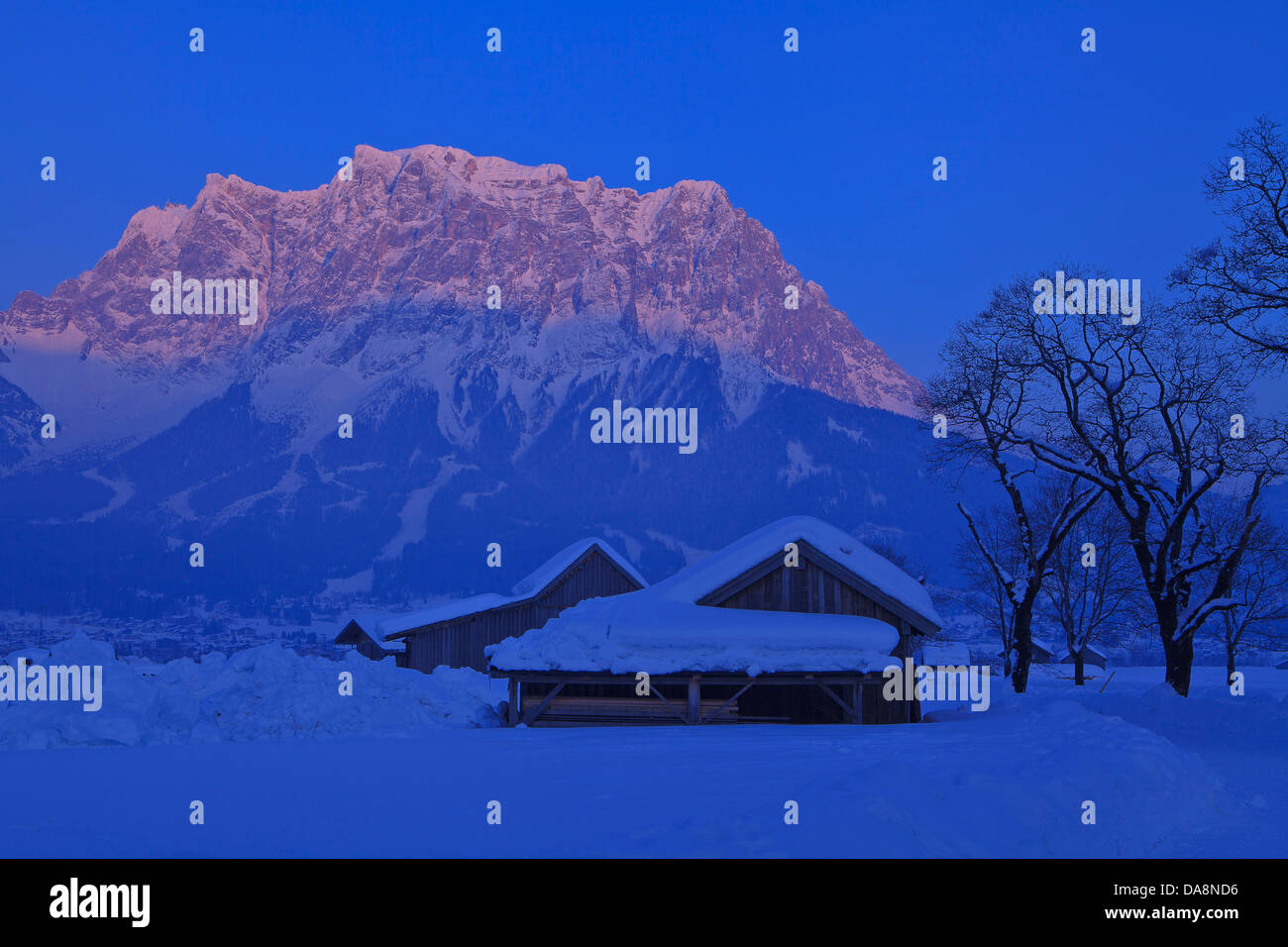 Austria tyrol lermoos zugspitze winter -Fotos und -Bildmaterial in ...