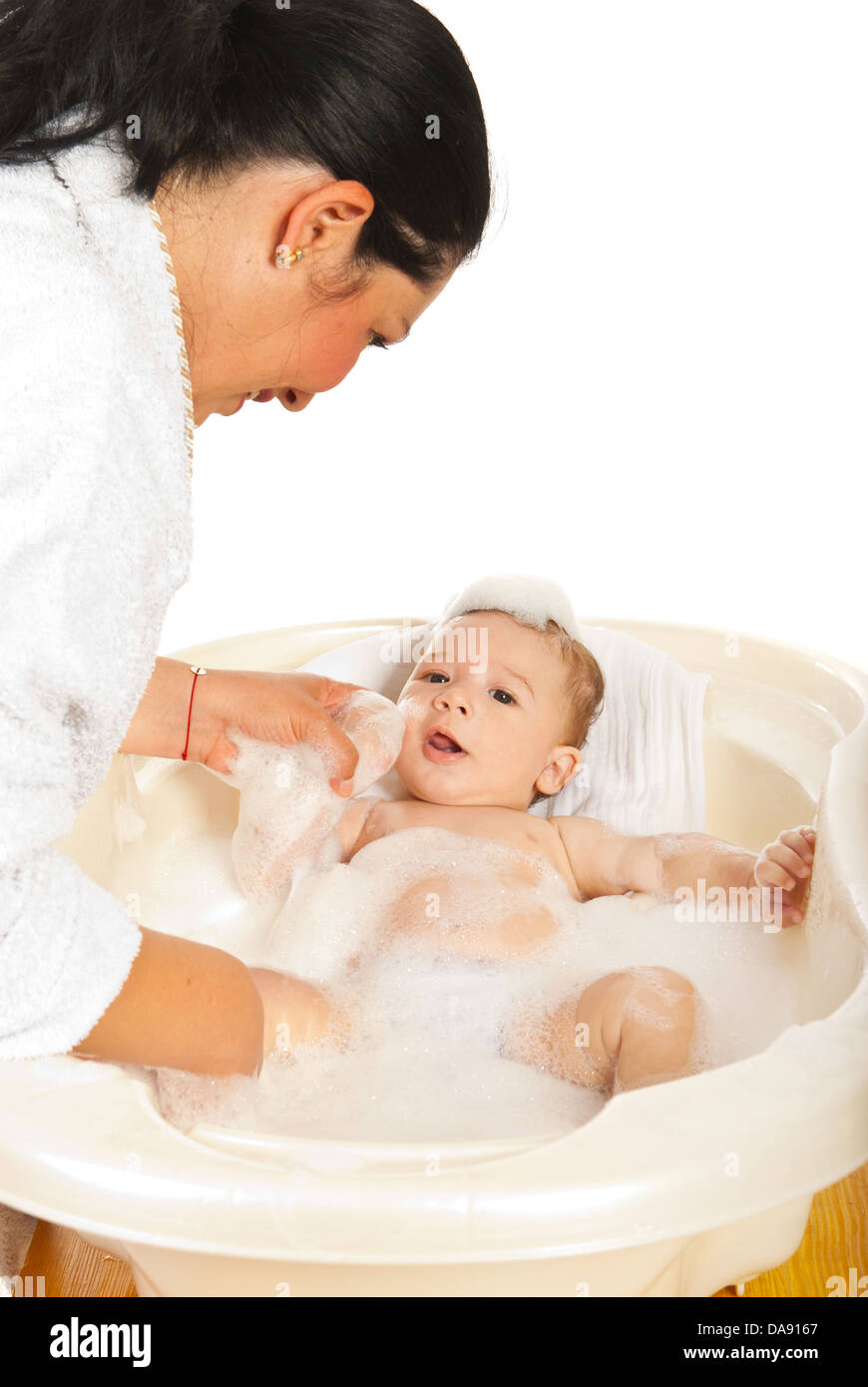 Mutter Ihr Neugeborenes Baby Junge In Einer Wanne Mit Schaum