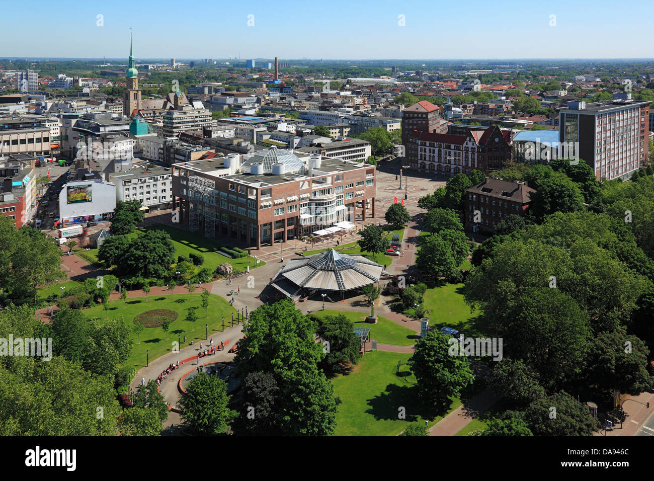 Deutschland, Europa, Dortmund, Ruhrgebiet, Westfalen, Nordrhein Westfalen, NRW, Blick auf die Stadt, Panorama, von oben, Frieden statt, neue Stockfoto