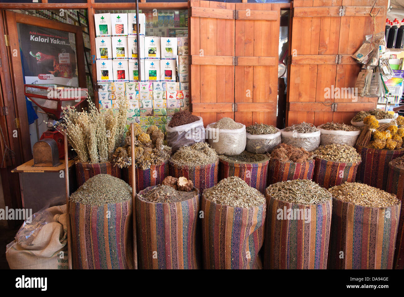 Bakircilar Carsisi, historischer Markt mit verschiedenen Gewürzen in Gaziantep, Türkei Stockfoto