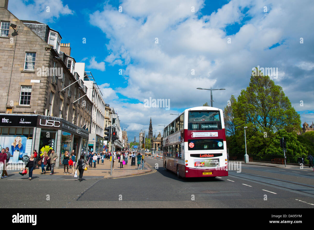 Princes Street New Town Edinburgh Schottland Großbritannien UK Mitteleuropa Stockfoto