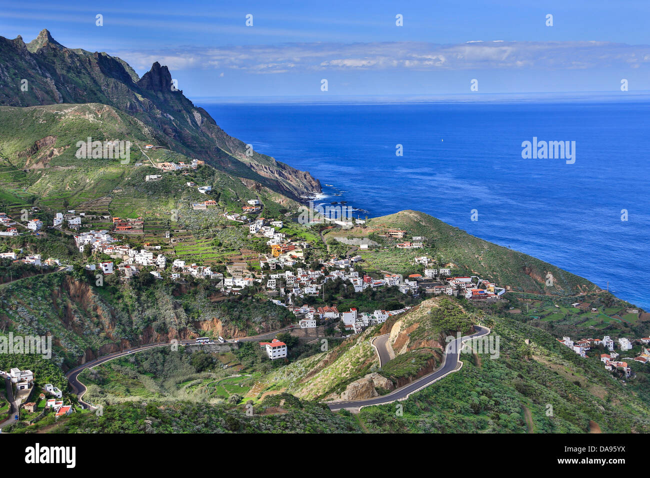 Spanien, Europa, Kanarische Inseln, Taganana, Insel Teneriffa, Teneriffa, Teneriffa, blau, Felsen, Küste, Kurve, berühmt, Berg, Pueb Stockfoto