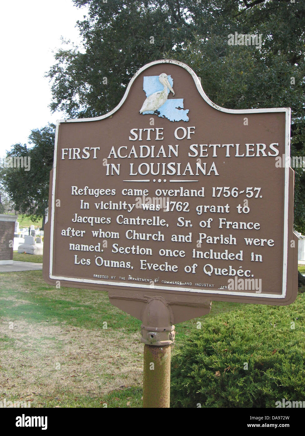 Website der erste ACADIAN SIEDLEREN IN LOUISIANA Flüchtlinge kamen Überland 1756 / 67. Nähe wurde 1762 Grant, Jacques Cantrelle, Sr. von Frankreich nach der Kirche und Pfarrei benannt wurden. Abschnitt einmal in Les Oumas, Emaillemuseum von Quebec. Errichtet durch das Department of Commerce und Industrie, 1961. Stockfoto