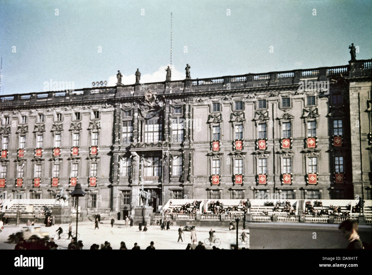 Drittes Reich, Nationalsozialismus, Nazi, nationalsozialistischen Deutschland, Vorkrieg, Berlin, Europa, Stadtschloss, Stadtburg, Hakenkreuz, Stockfoto