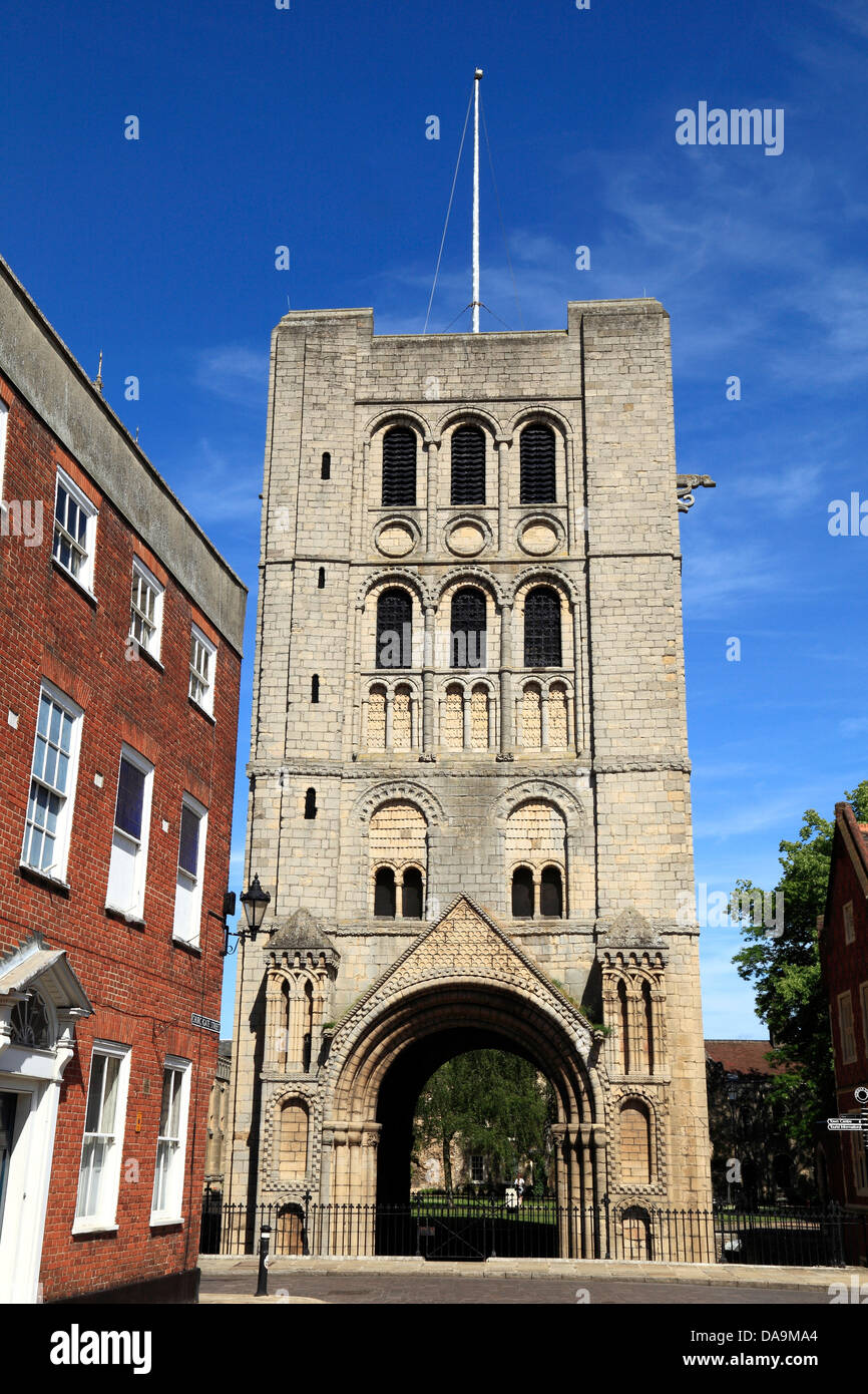 Das Norman Gate und Tower, Bury St. Edmunds, Suffolk, England, UK Stockfoto