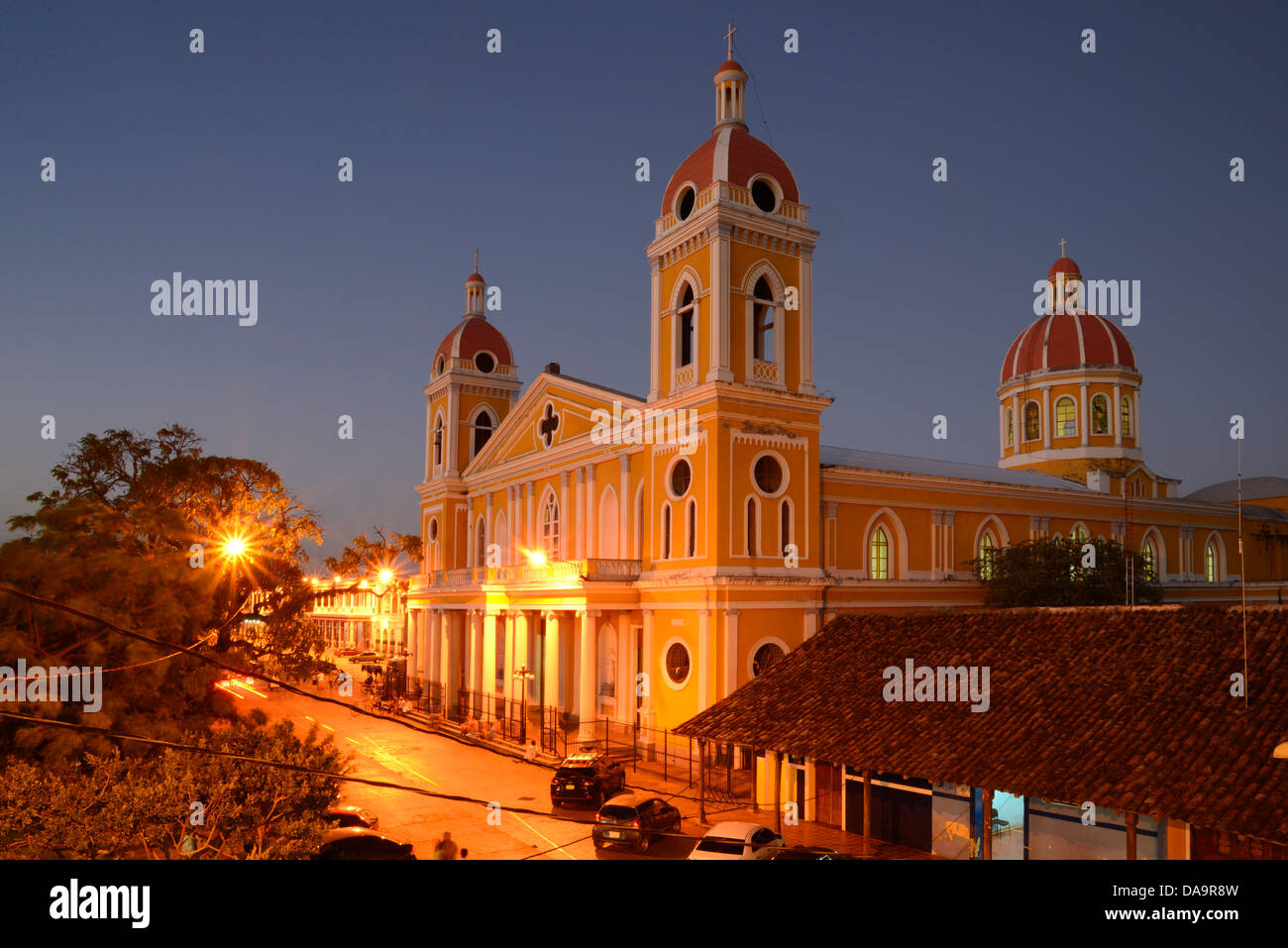 Mittelamerika, Nicaragua, Granada, Kolonial, Stadt, Kathedrale, Kirche, Plaza, Nacht Stockfoto