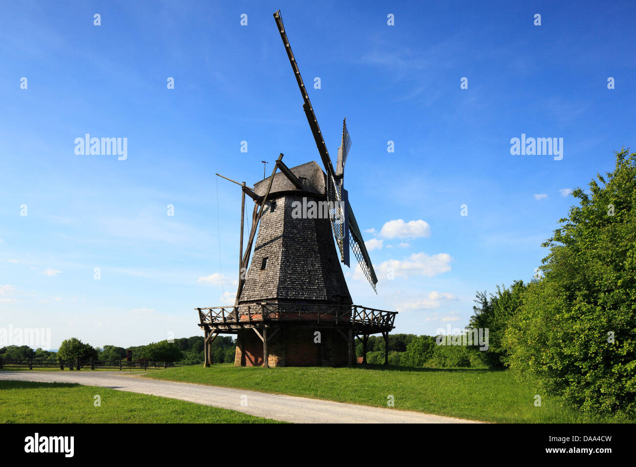 Hollaenderwindmuehle, Kappenwindmuehle Im LWL-Freilichtmuseum von Detmold, Teutoburger Wald, Nordrhein-Westfalen Stockfoto