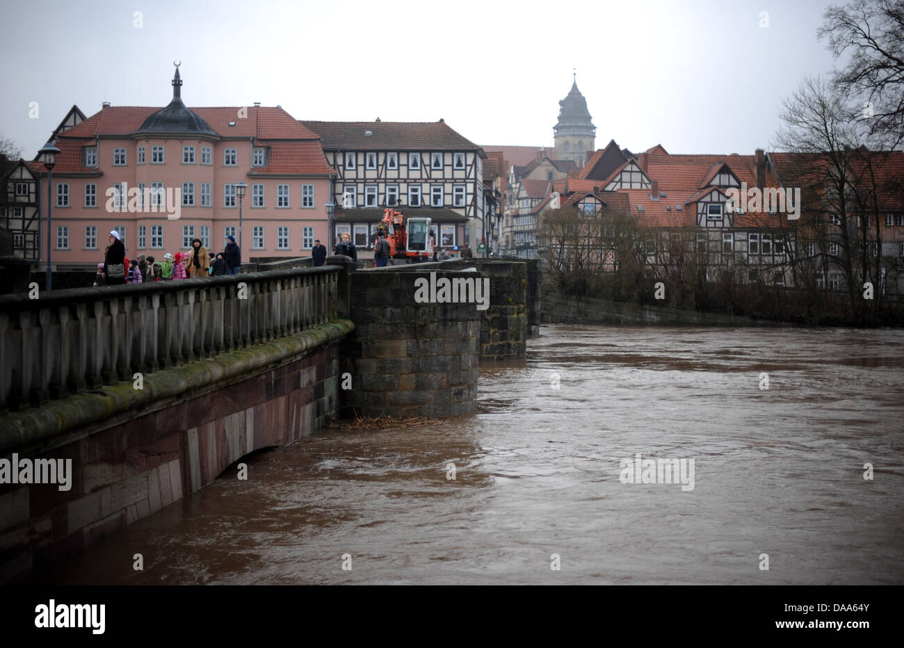 Hochwasser der Werra Fluss Flut Hannoversch Muenden, Deutschland, 10. Januar 2011. Tauwetter verursacht große Überschwemmungen in Deutschland. Foto: Uwe Zucchi Stockfoto