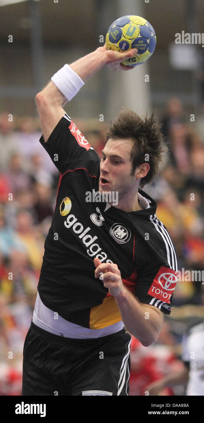 Uwe Gensheimer von Deutschland in Aktion während der Herren Handball-WM vorläufige runden Gruppe ein Spiel Deutschland gegen Ägypten in Lund, Schweden, 14. Januar 2011. Foto: JENS WOLF Stockfoto