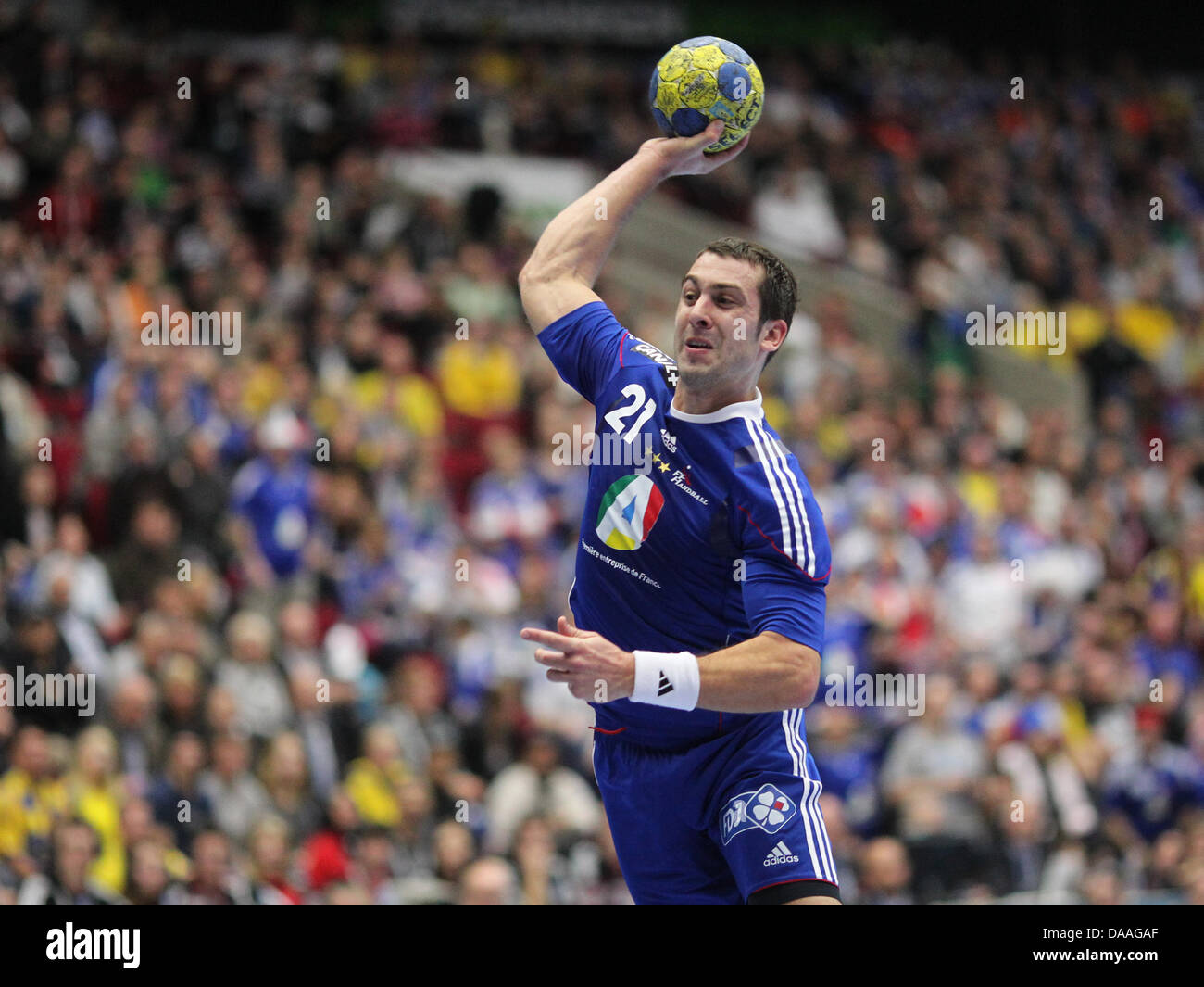 Michael Guigou Frankreichs in Aktion während der Herren Handball-WM Halbfinale Spiel Frankreich gegen Schweden in Malmö, Schweden, 28. Januar 2011. Frankreich sicherte sich das vierte Titel besiegte Dänemark 37-35 n. Foto: Jens Wolf Stockfoto