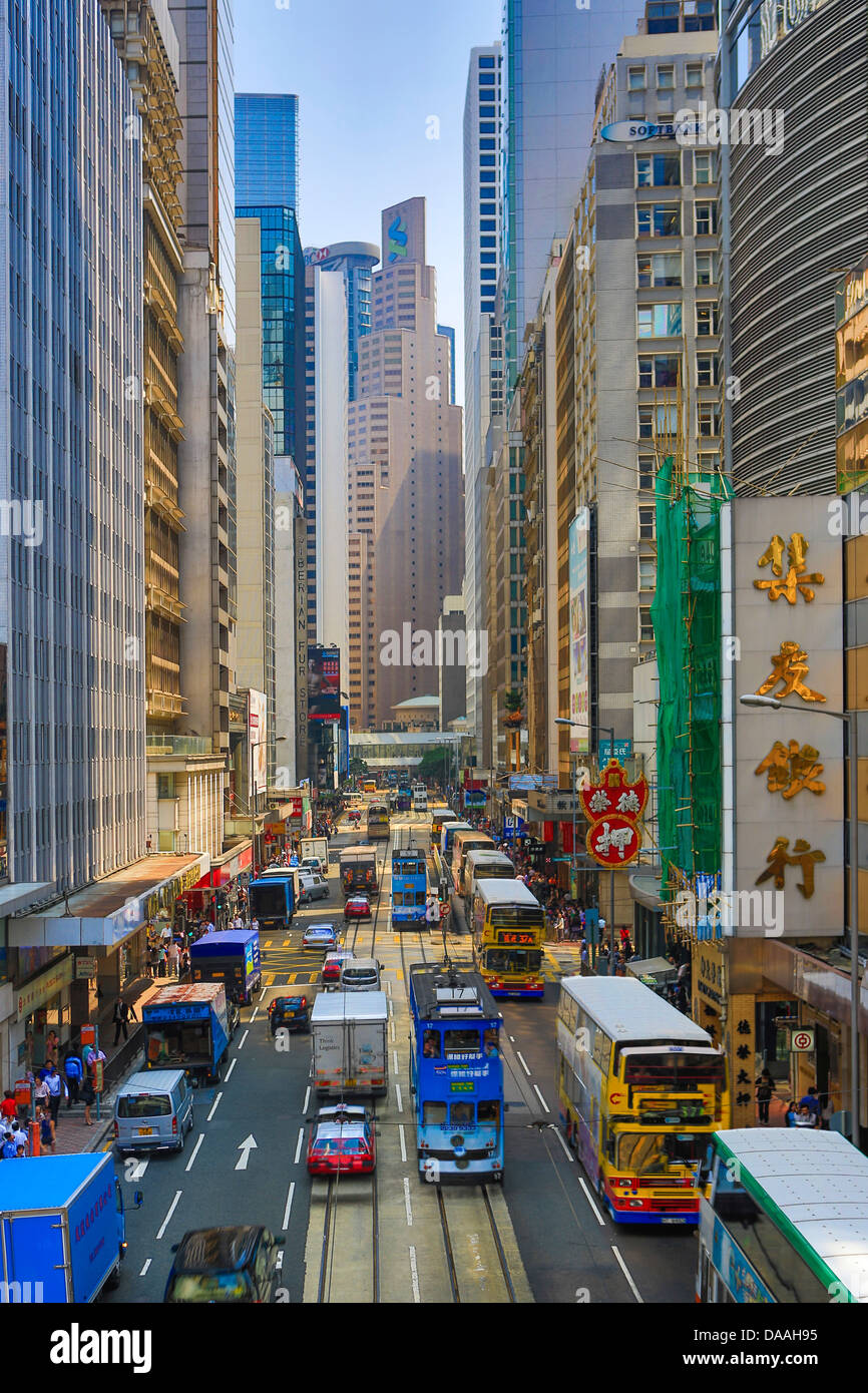 Hong Kong, China, Asien, Stadt, Central District, Gebäude, beschäftigt, zentrale, Lärm, Wolkenkratzer, Straßenverkehr, Straßenbahn Stockfoto