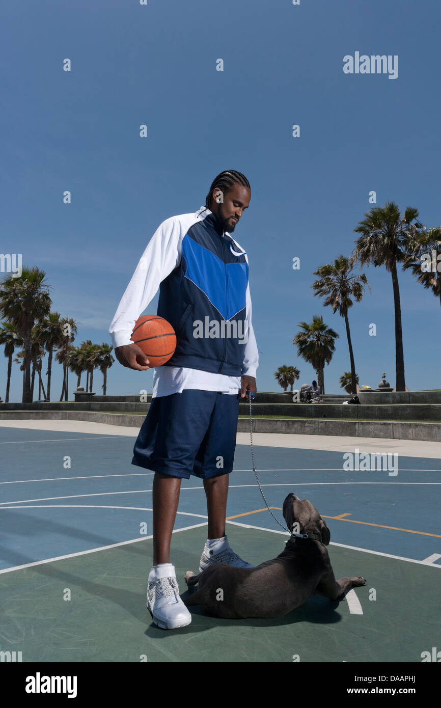 LOS ANGELES, CA-Juni 06: Ronny Turiaf spielen Basketball in Los Angeles, Kalifornien, USA am 6. Juni 2007. Stockfoto