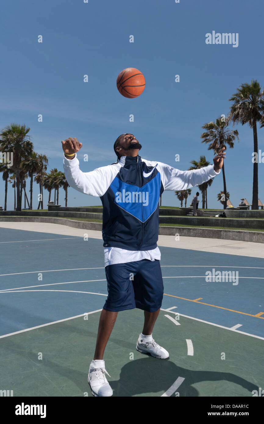LOS ANGELES, CA-Juni 06: Ronny Turiaf spielen Basketball in Los Angeles, Kalifornien, USA am 6. Juni 2007. Stockfoto