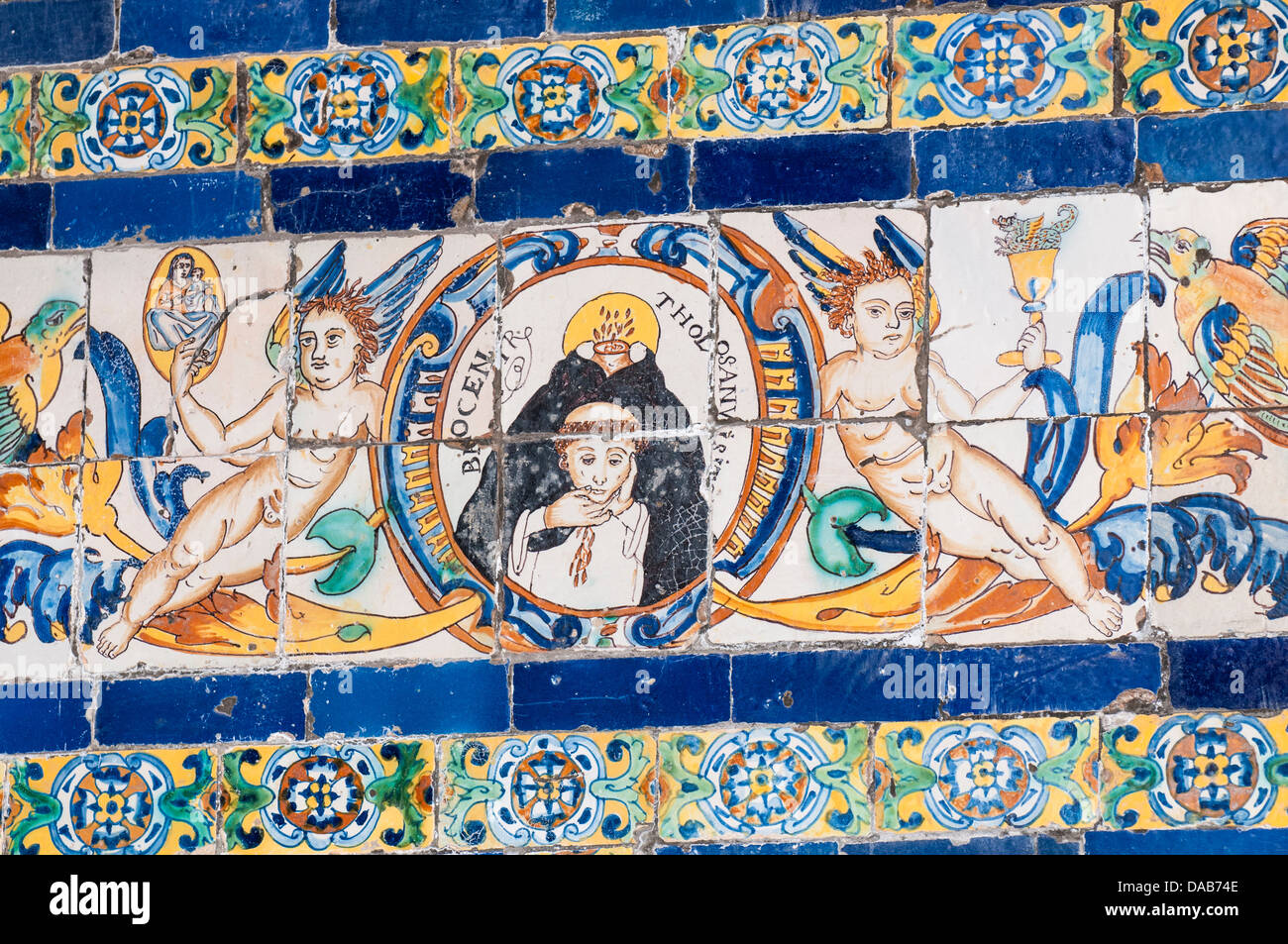 Mosaik gefliest Wandbild Wand in der römisch-katholischen Kirche und Kloster von Santo Domingo, Lima, Peru. Stockfoto