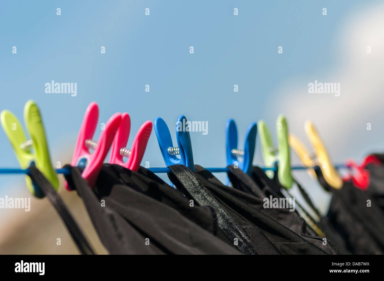 Waschen auf einer Linie merken mit bunten Stifte Stockfoto