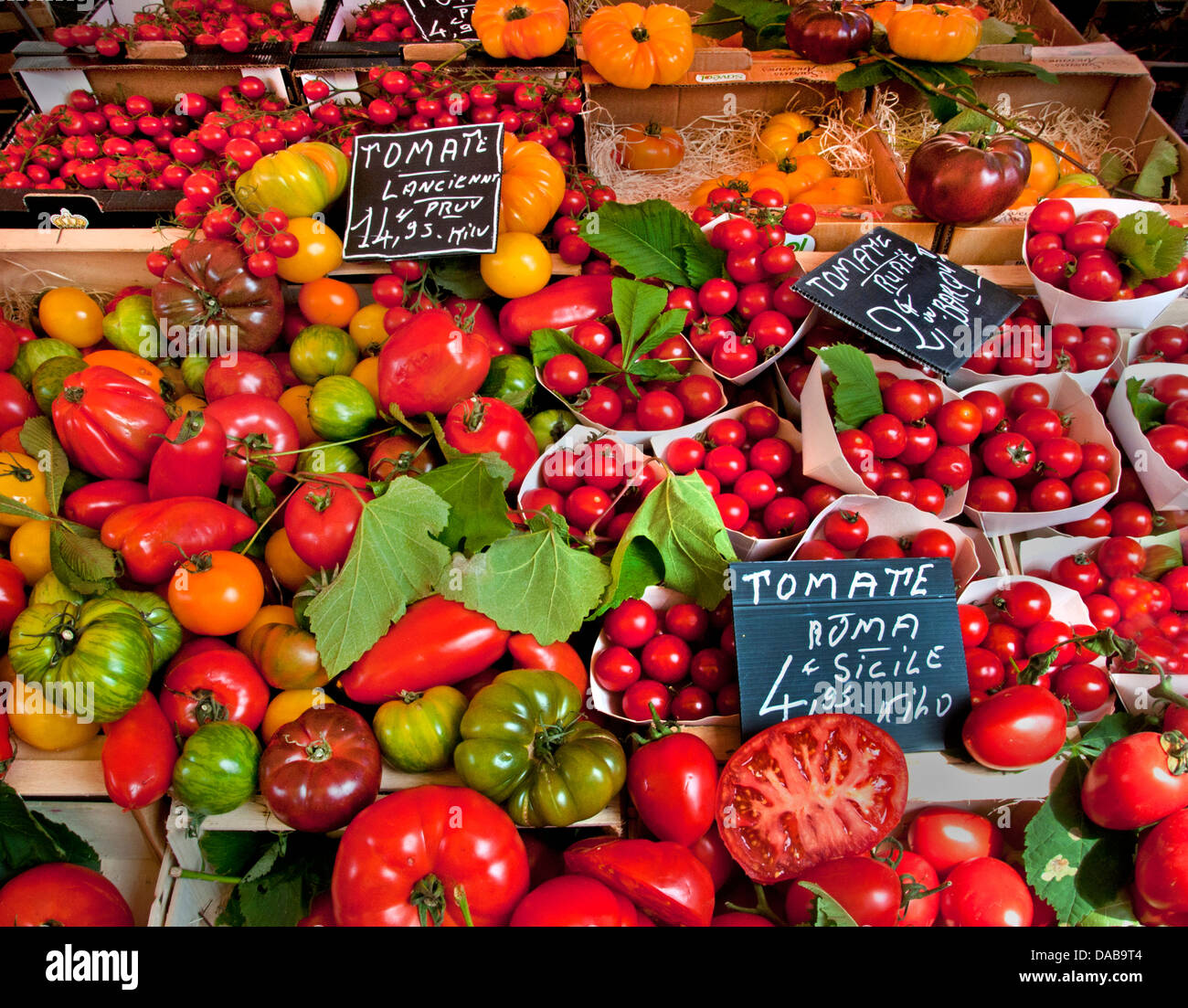 Tomaten Tomaten Gemüsehändler schön (in der Nähe von Cours Saleya Quadrat) Französisch Riviera Côte d ' Azur Frankreich Stockfoto