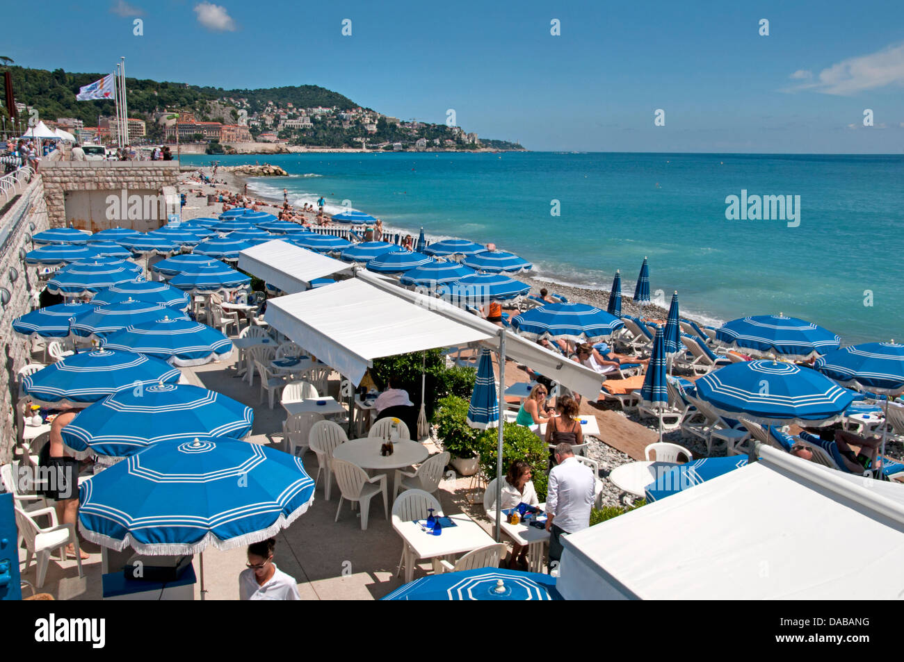 Nizza Strand Meer Mittelmeer Promenade des Anglais Französisch Riviera Côte d ' Azur Frankreich Stockfoto