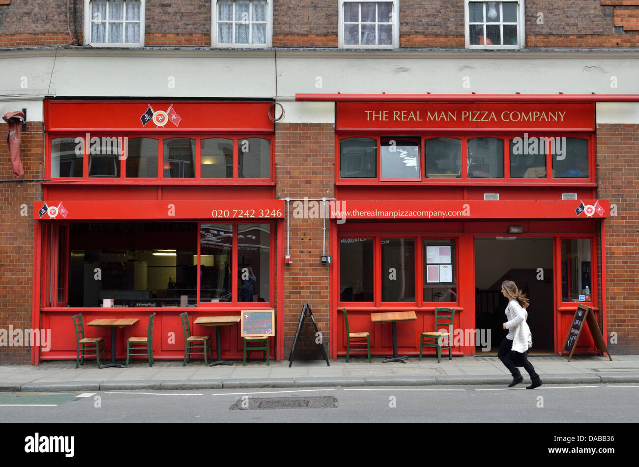 Der echte Mann Pizza Company Pizzeria in Clerkenwell Road, Clerkenwell, London, Großbritannien. Stockfoto