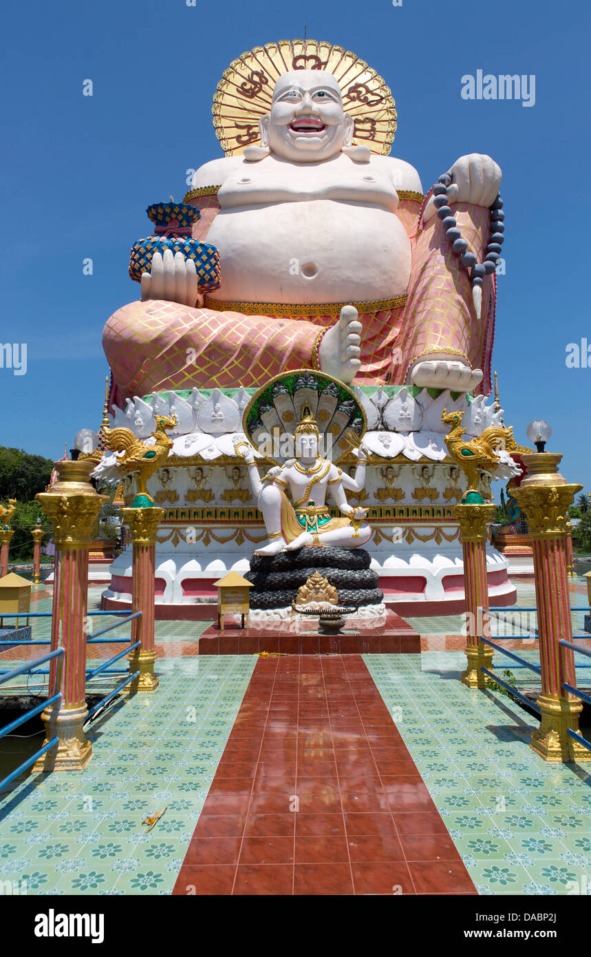 Riesige Buddha-Statue im Wat Plai Laem an der nordöstlichen Küste von Koh Samui, Thailand, Südostasien, Asien Stockfoto