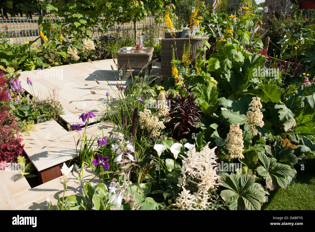 RHS Hampton Court Palace Flower Show 2013 Surrey England In tief Ende Low Cost High Auswirkungen Garten Stockfoto