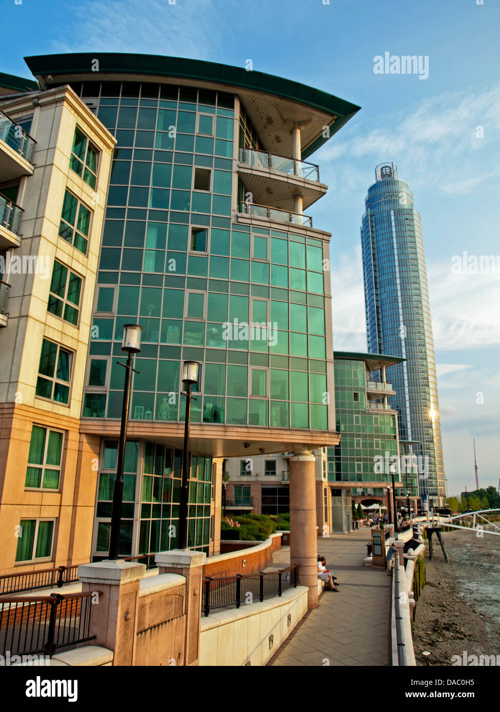 Blick auf den Vauxhall-Tower (St George Wharf Tower), der höchsten ausschließlich Wohngebäude im Vereinigten Königreich, zweite höchsten in Europa Stockfoto