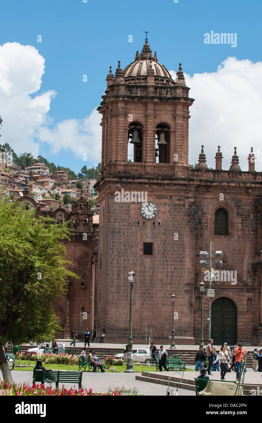 Verzierten Gesicht Fassade Bell Tower Architektur Kirche Kathedrale von Santo Domingo, Cusco Cuzco, Peru. Stockfoto