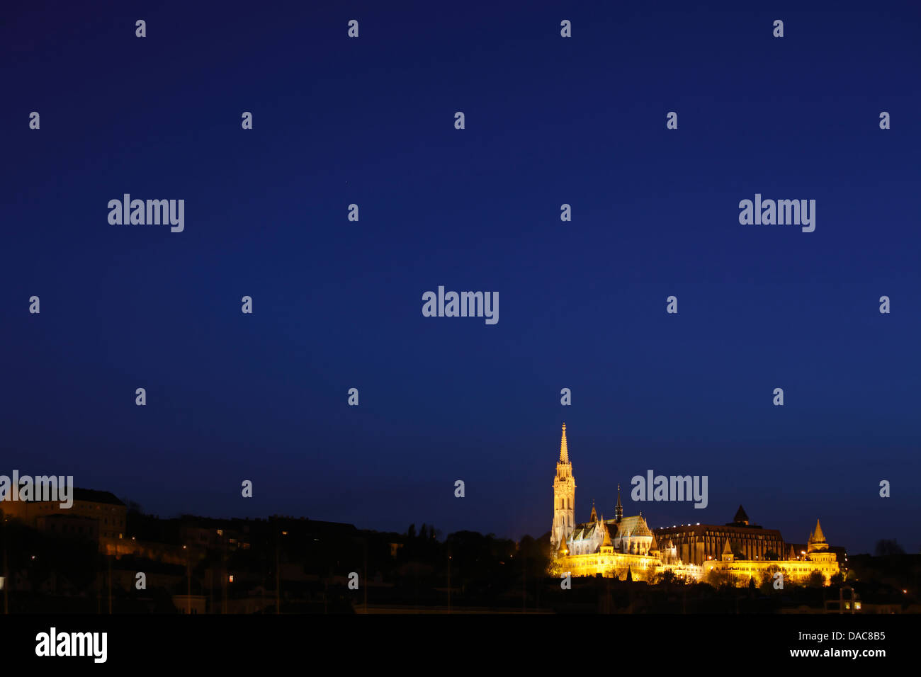 Skyline von Budapest mit Matthiaskirche, Budapest, Ungarn Stockfoto