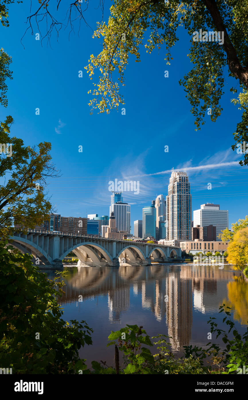 Mississippi River in Minneapolis, Minnesota, Vereinigte Staaten von Amerika Stockfoto