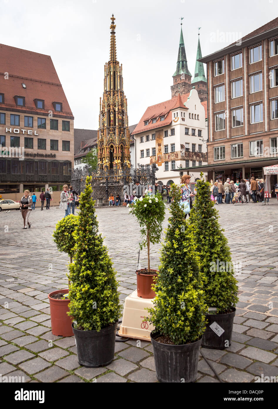 Hauptmarket und schönen Brunnen, Nürnberg, Deutschland, Europa. Stockfoto