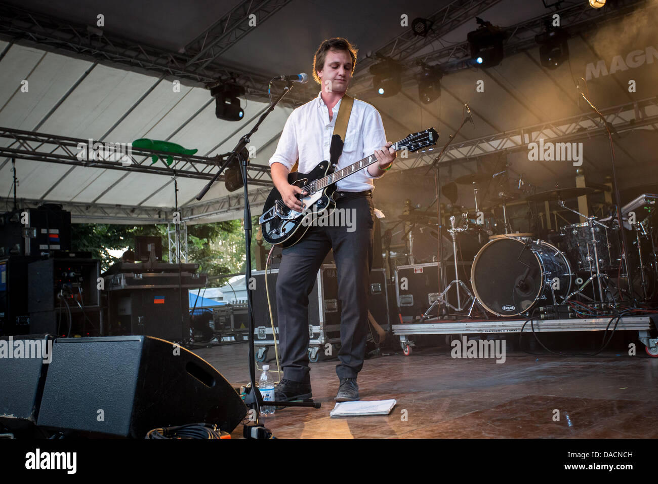 Segrate Mailand Italien. 9. Juli 2013. Der amerikanische Songwriter WILLY MASON tritt im Circolo Magnolia während un Altro Festival 2013" Credit: Rodolfo weitertransferiert/Alamy Live News Stockfoto