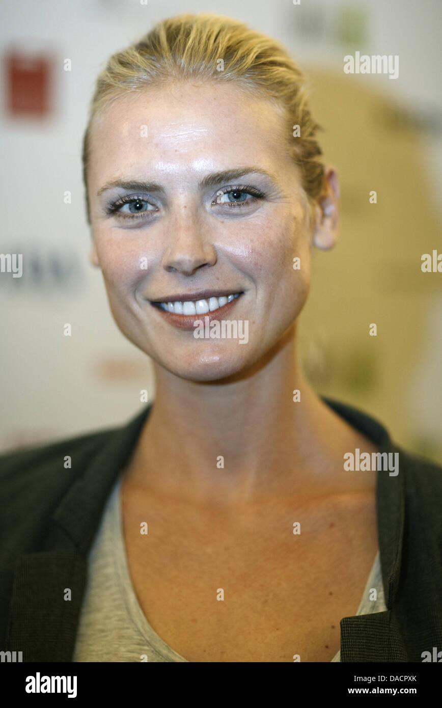 Synnove macody Fotos und Bildmaterial in hoher Auflösung Alamy