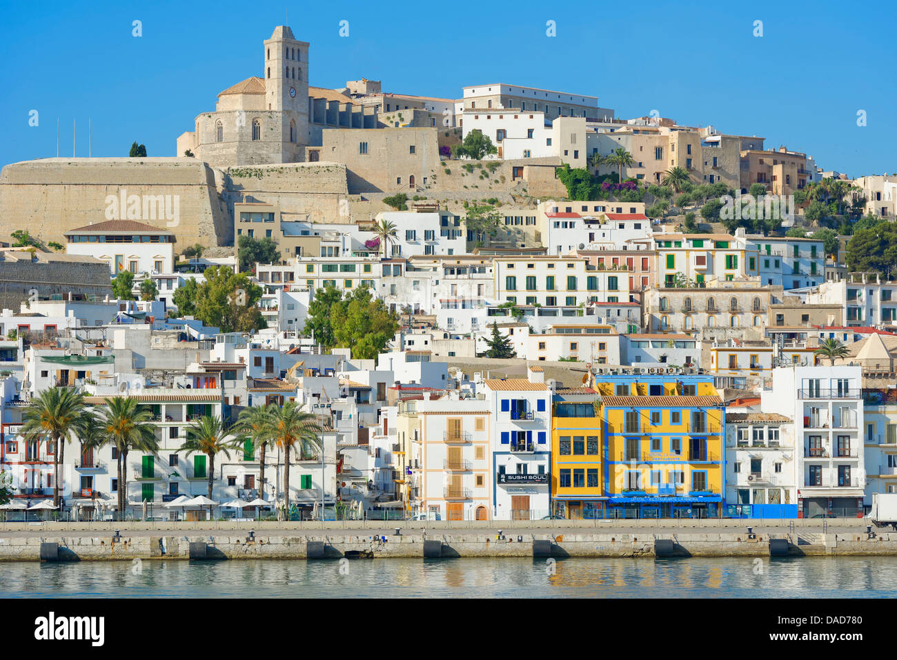 Blick auf Ibiza Altstadt und Dalt Vila, UNESCO-Weltkulturerbe, Ibiza, Balearen, Spanien, mediterran, Europa Stockfoto